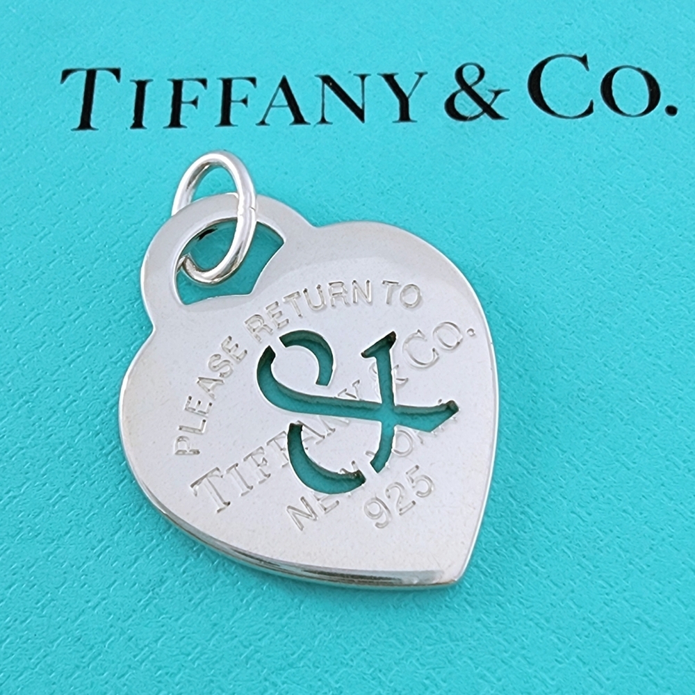 Tiffany & Co. Ampersand RTT Heart Charm